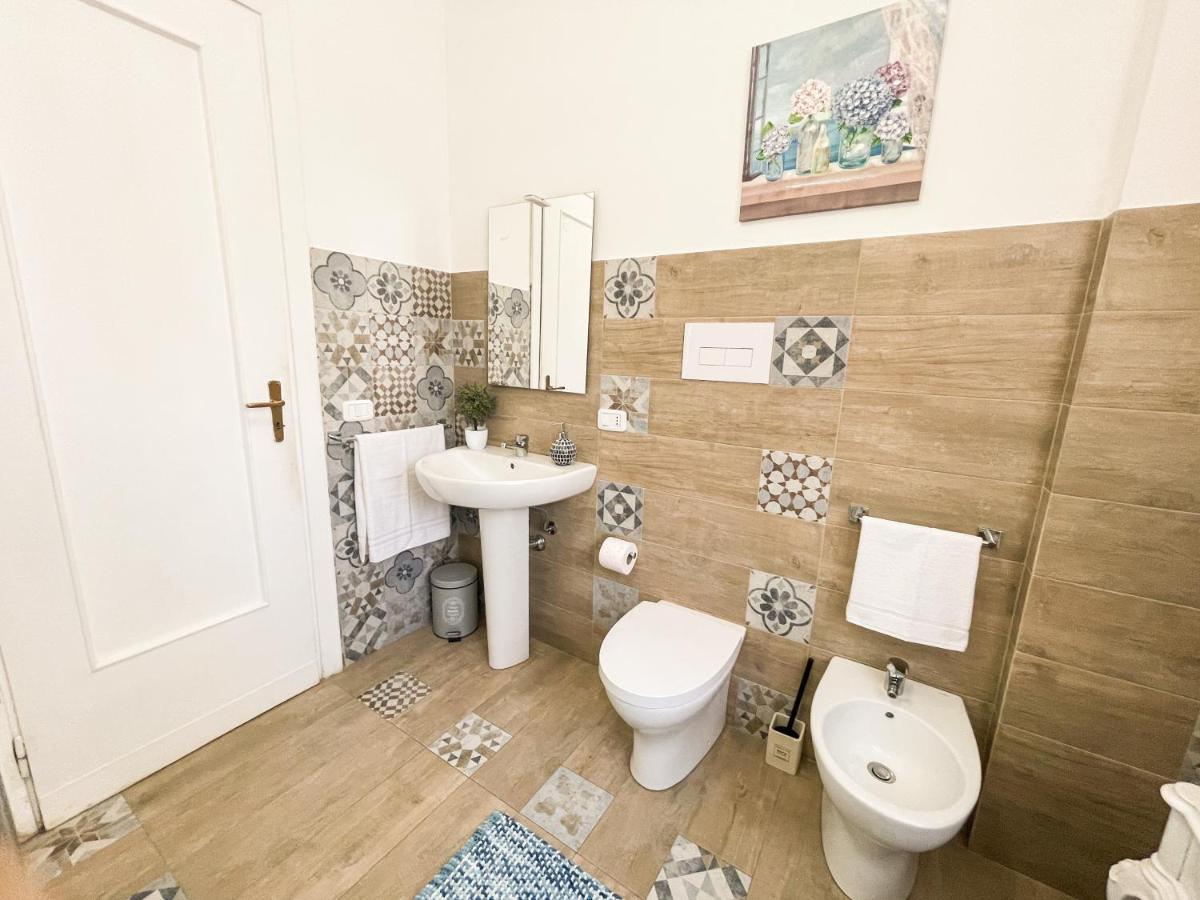 Al Politeama Rooms B&B Palermo Exteriör bild