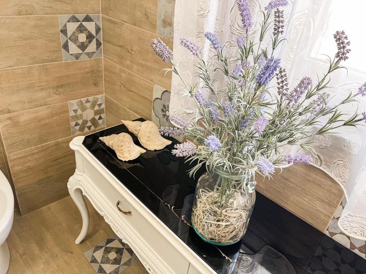 Al Politeama Rooms B&B Palermo Exteriör bild