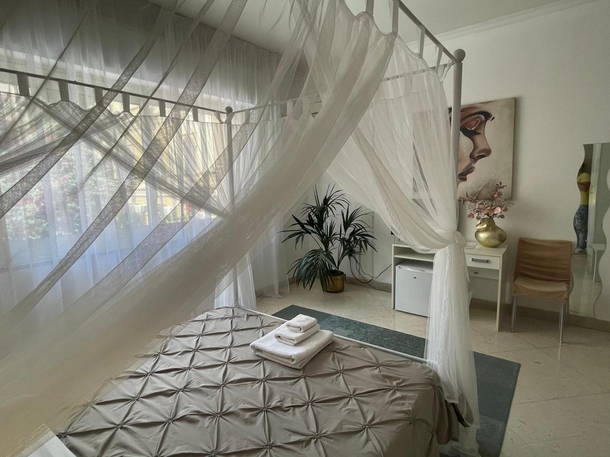 Al Politeama Rooms B&B Palermo Exteriör bild